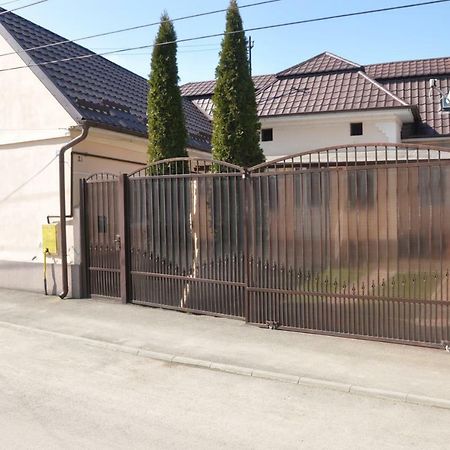 Ferienwohnung Casa Andi Turda Exterior foto